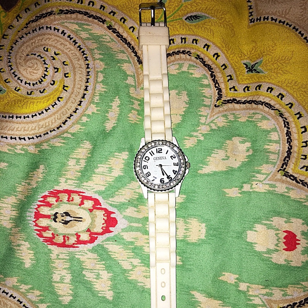 Watch with jewel detail. Needs battery!